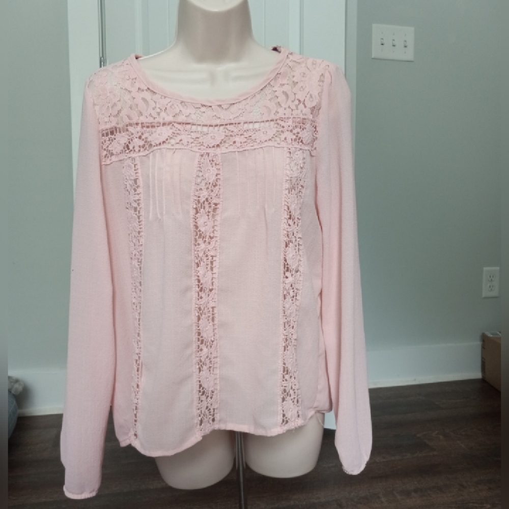 Lightweight blouse